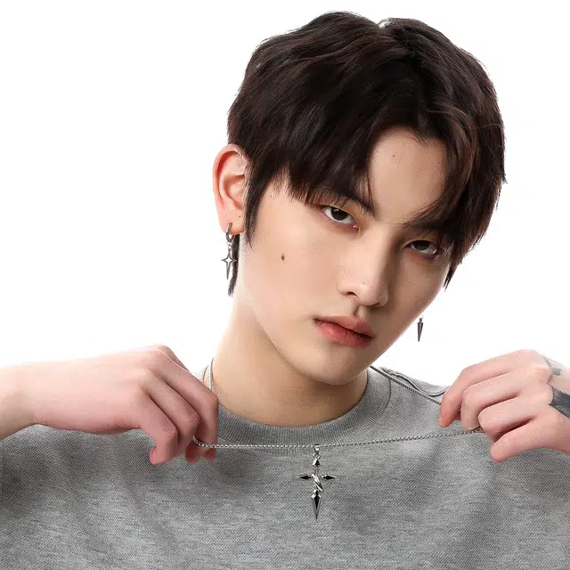 MISS XIA JWY