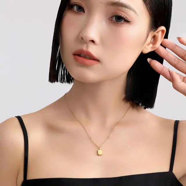 MISS XIA JWY