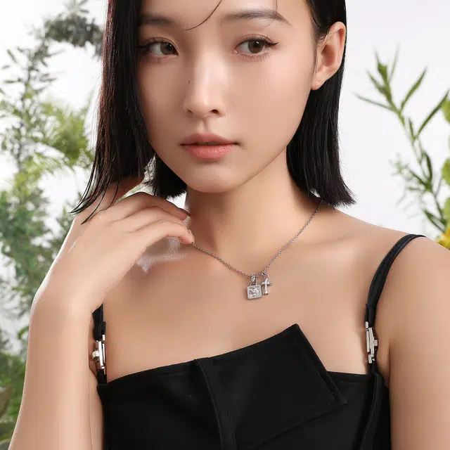 MISS XIA JWY