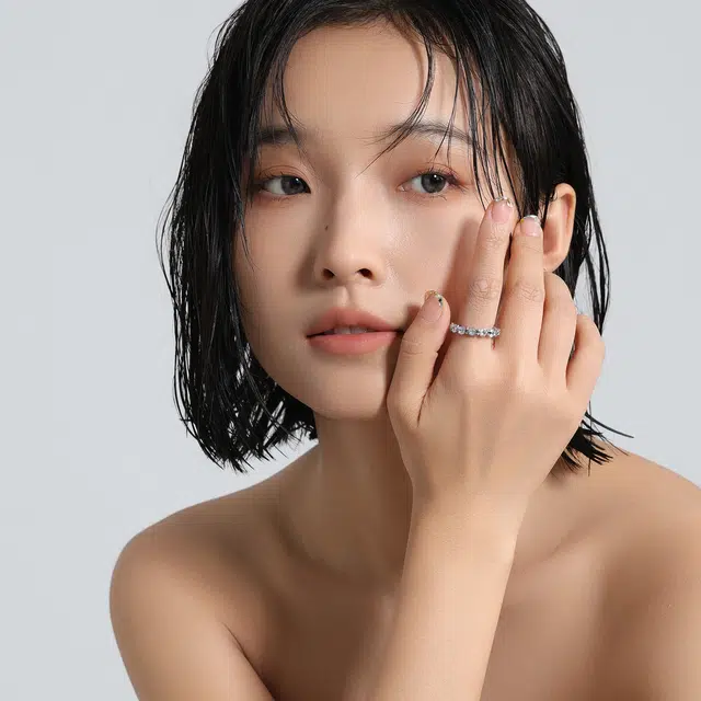 MISS XIA JWY