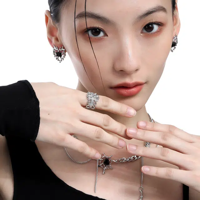 MISS XIA JWY