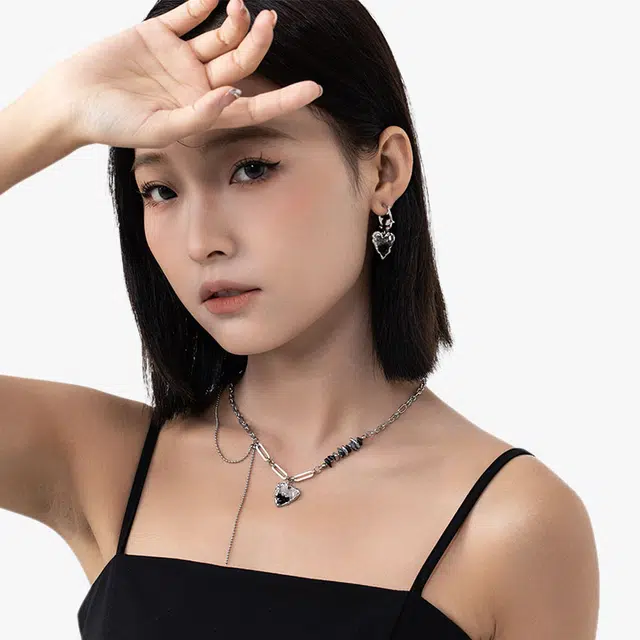 MISS XIA JWY