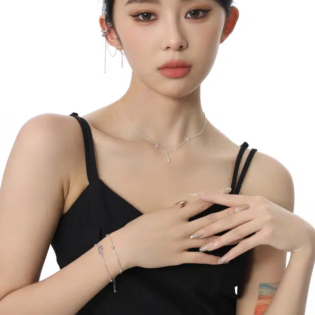 MISS XIA JWY