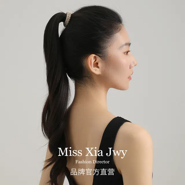 MISS XIA JWY