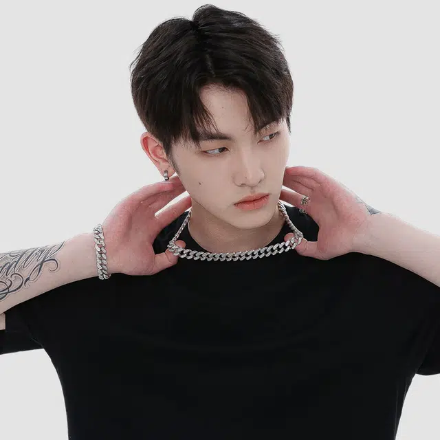 MISS XIA JWY