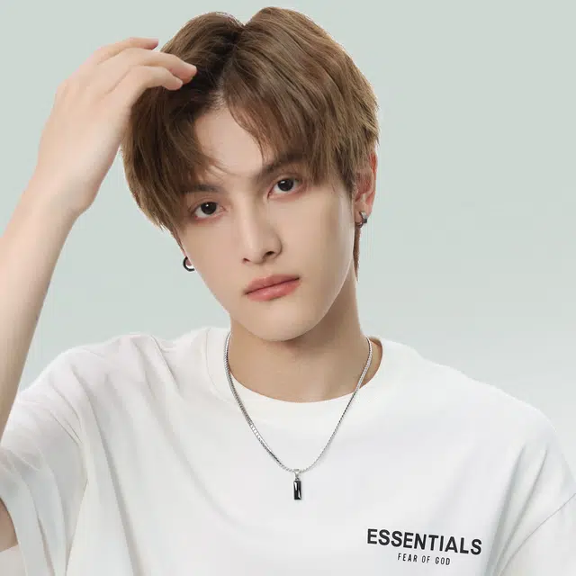 MISS XIA JWY