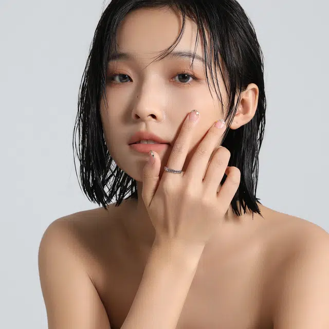 MISS XIA JWY