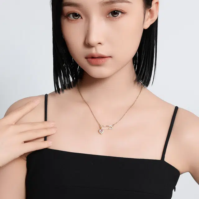MISS XIA JWY
