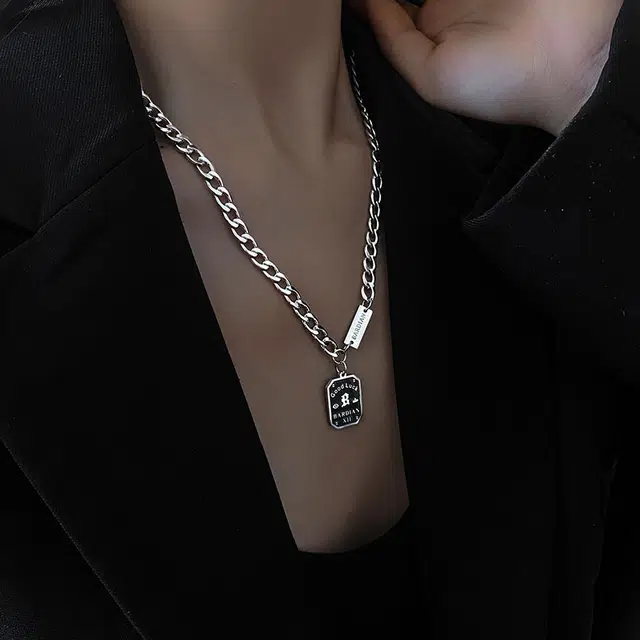 MISS XIA JWY
