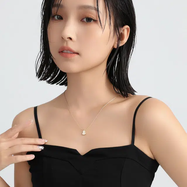 MISS XIA JWY