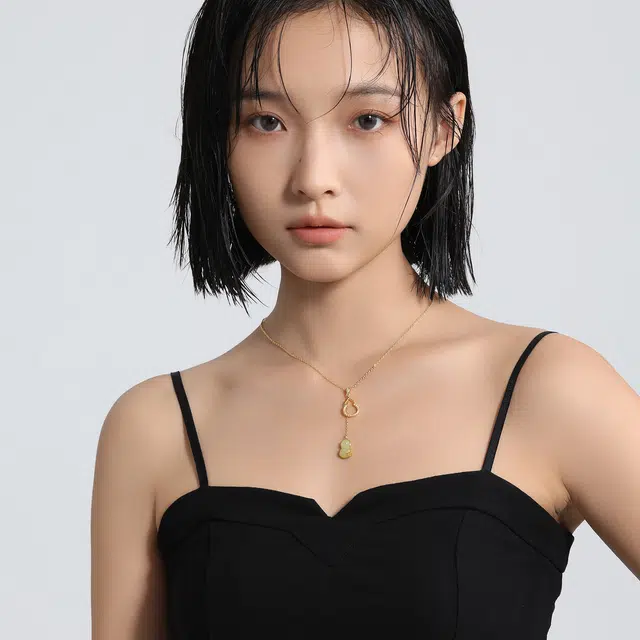 MISS XIA JWY