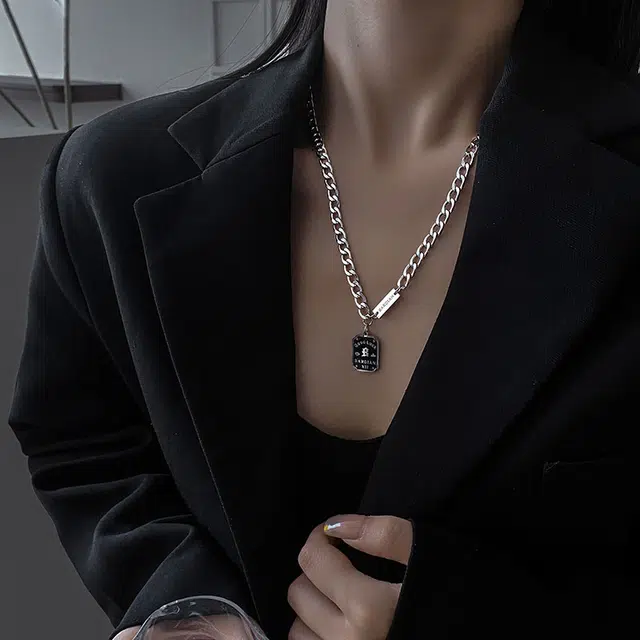 MISS XIA JWY