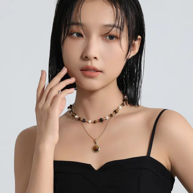 MISS XIA JWY