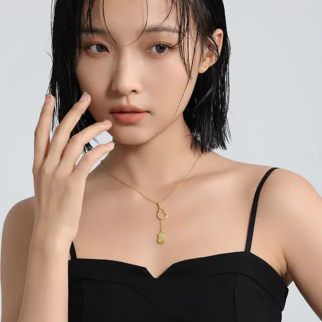 MISS XIA JWY