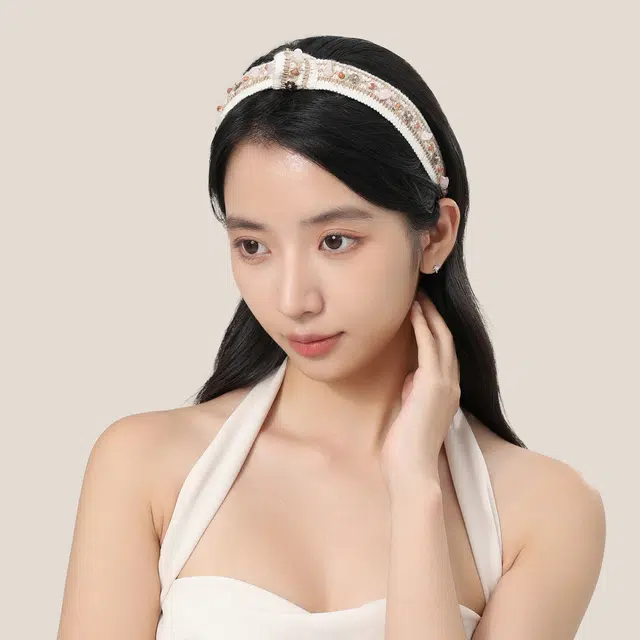 MISS XIA JWY
