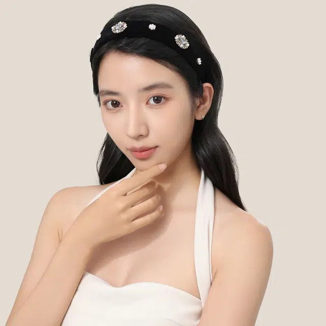 MISS XIA JWY