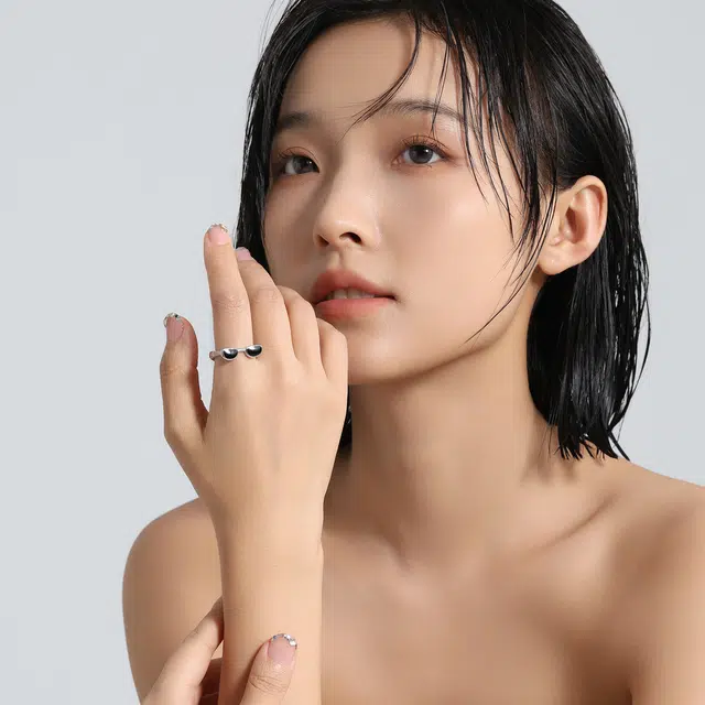 MISS XIA JWY
