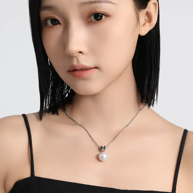MISS XIA JWY