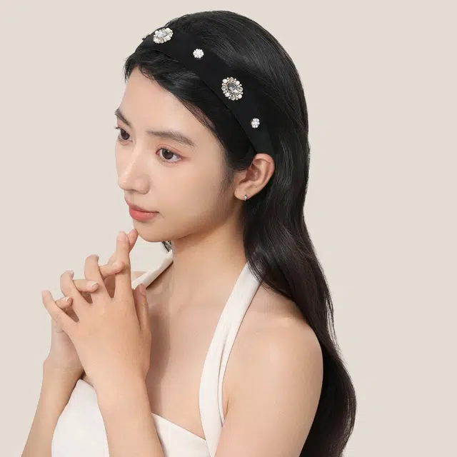 MISS XIA JWY