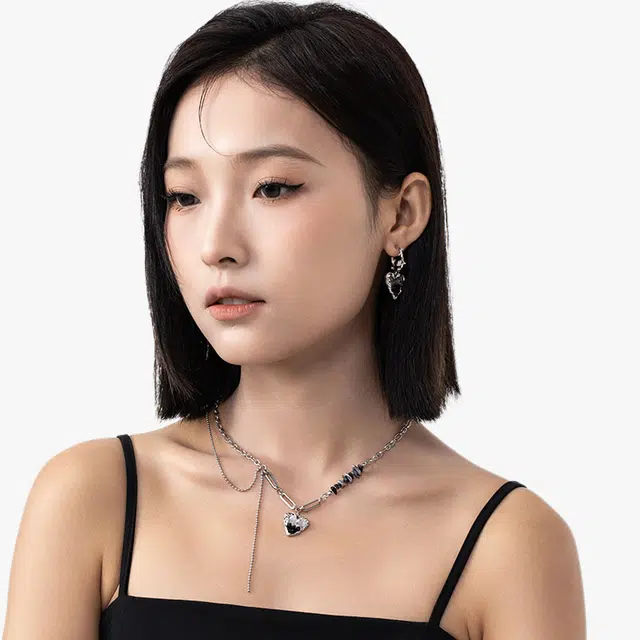 MISS XIA JWY