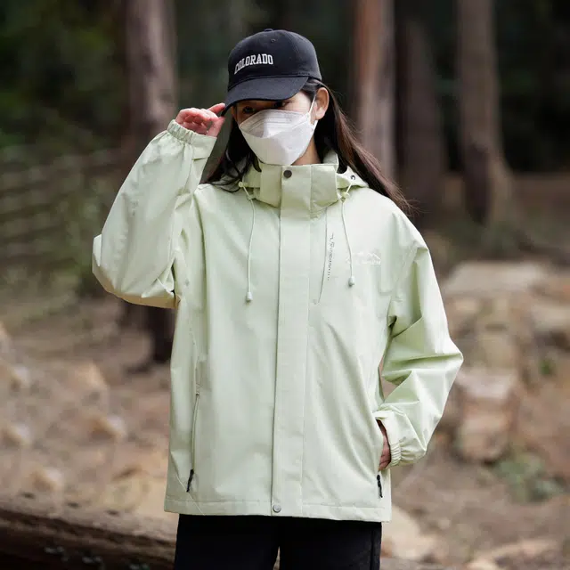 木林森 户外日常通勤远足防污防水透气山系可拆卸帽冲锋衣夹克外套 通用