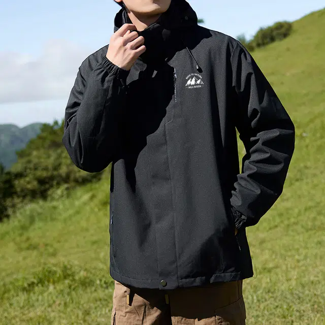 木林森 日常通勤透气防泼水防风纯色品牌山系英文可拆卸帽子夹克外套 男女同款