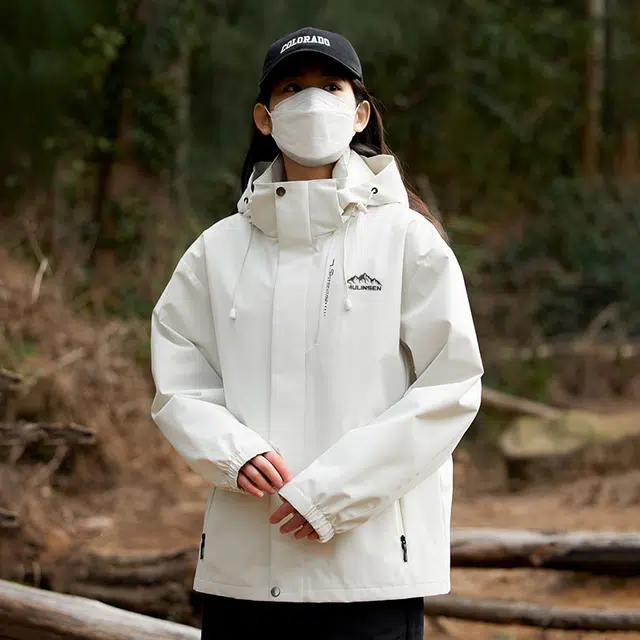 木林森 户外日常通勤远足防污防水透气山系可拆卸帽冲锋衣夹克外套 通用