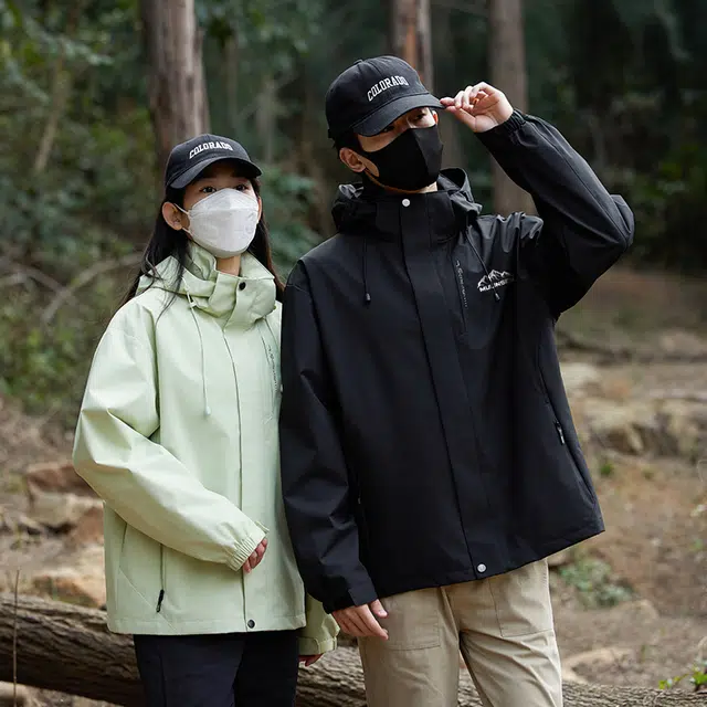 木林森 户外日常通勤远足防污防水透气山系可拆卸帽冲锋衣夹克外套 通用