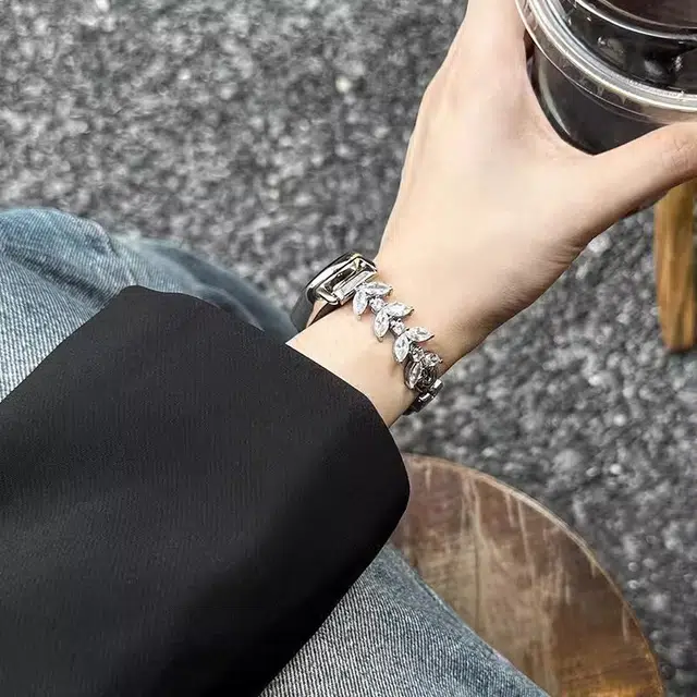 penc iwatch 9876543 NFC