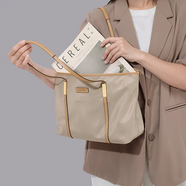 CinvaiKrose Tote