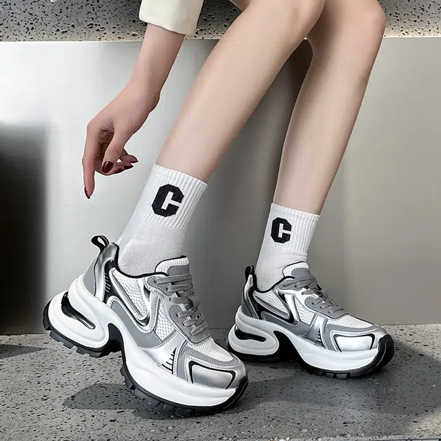 时尚简约运动风 低帮 老爹鞋 女款