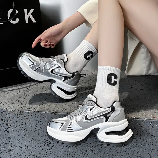 时尚简约运动风 低帮 老爹鞋 女款