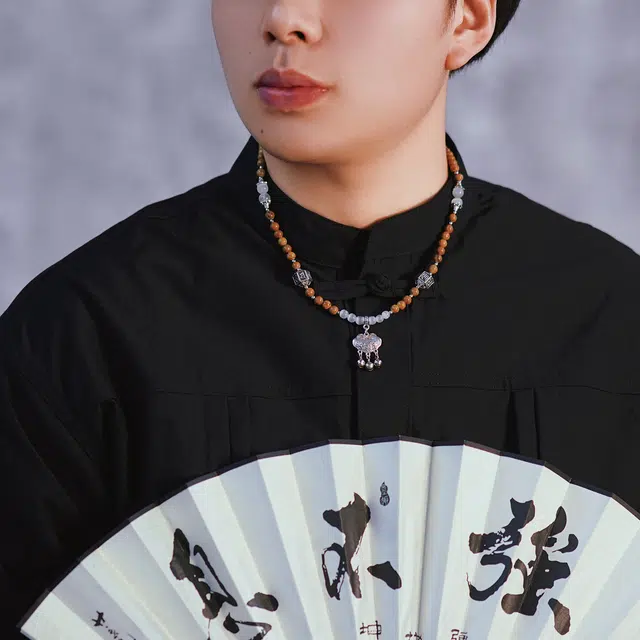 北隐 国风新中式平安喜乐如意锁 情人浪漫 一步一摇 铃铛花开 招财转运闺蜜复古个性 琉璃 项链 男女同款情侣款 晚辈好运 礼盒款