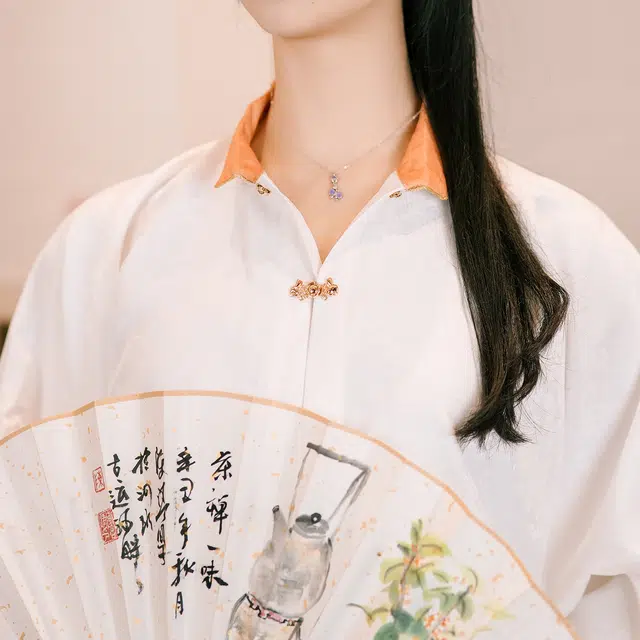 S925