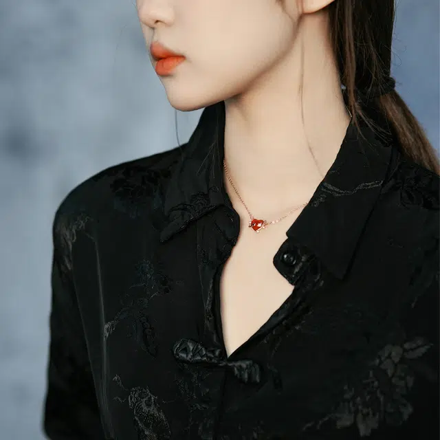 S925