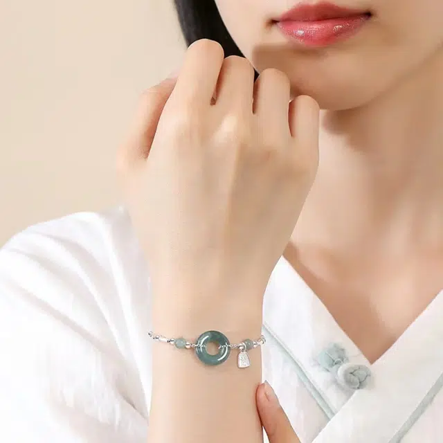 S925