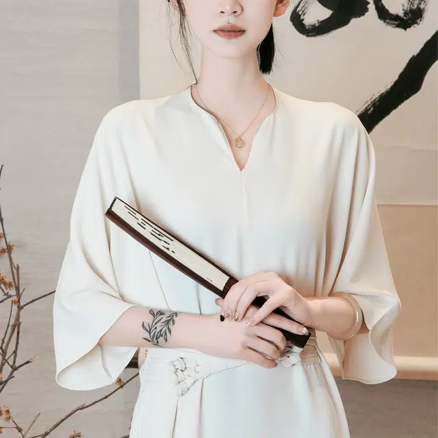 S925