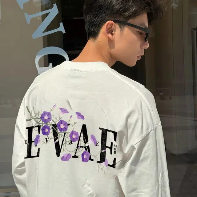 *EVAE+MOB Logo T
