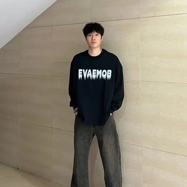 *EVAE+MOB LogoT