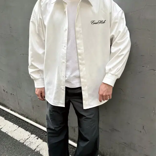 *EVAE+MOB Logo