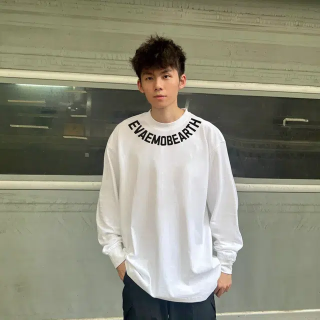 *EVAE+MOB LogoT