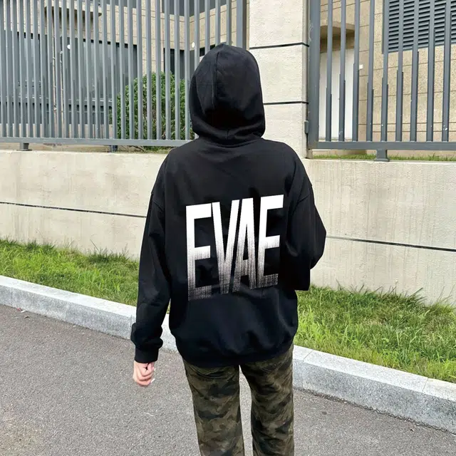 *EVAE+MOB Logo