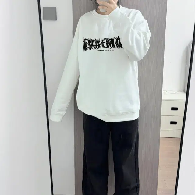 *EVAE+MOB Logo