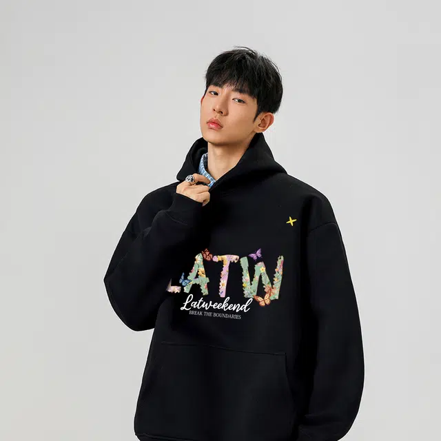 LA'T.WEEKEND Logo