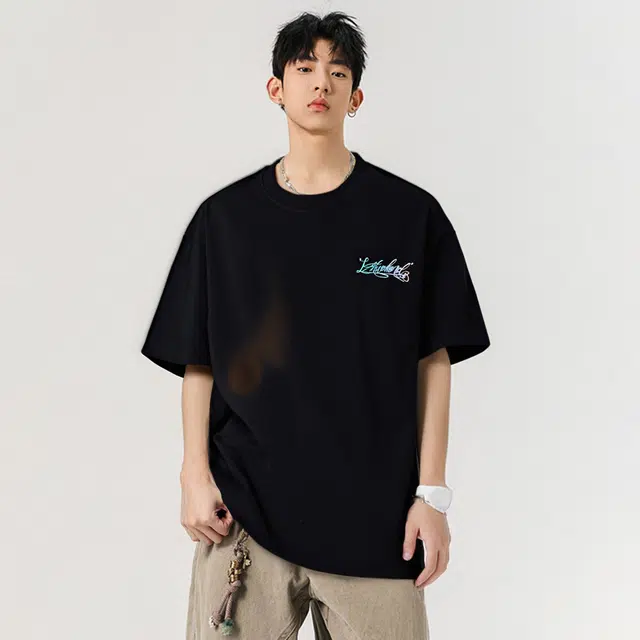 LA'T.WEEKEND Logo T