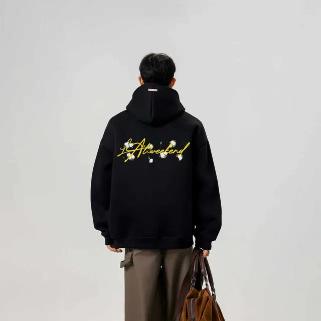 LA'T.WEEKEND 360G Logo