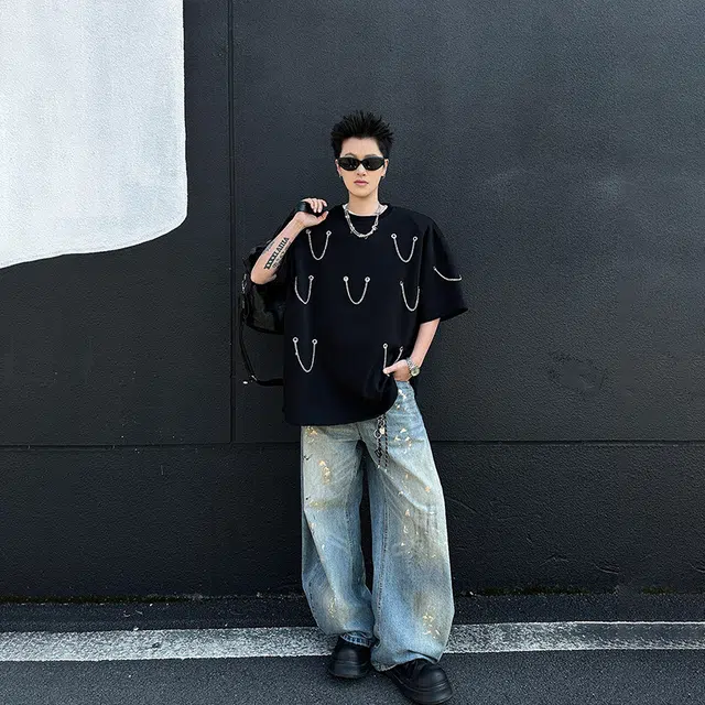 LA'T.WEEKEND T