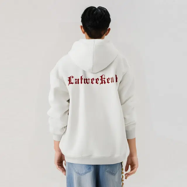 LA'T.WEEKEND Logo cleanfit