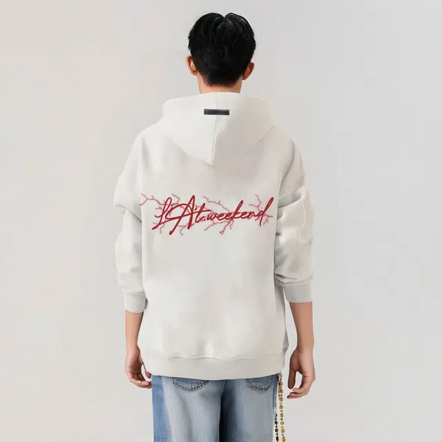 LA'T.WEEKEND Logo