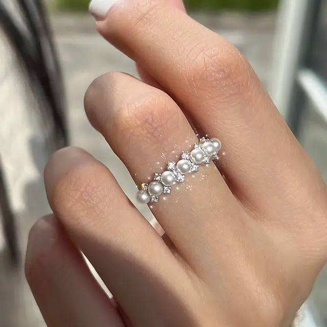 S925